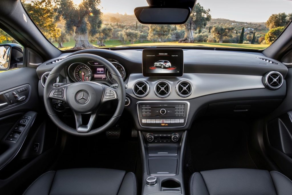 Interior Mercedes GLA 2017