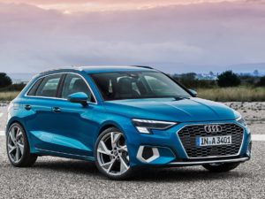 Audi A3 Sportback 2020 de color azul electrico